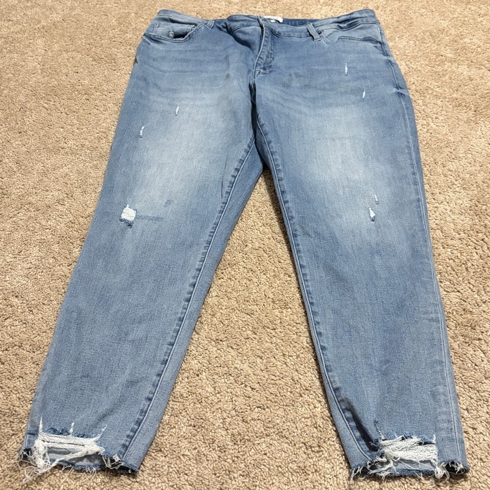 Pistola Distressed Jeans. Size 18W